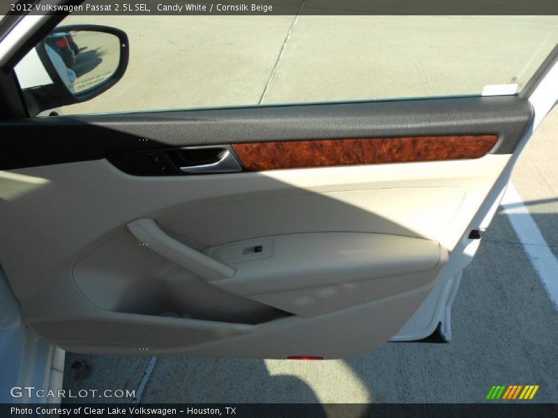 Candy White / Cornsilk Beige 2012 Volkswagen Passat 2.5L SEL