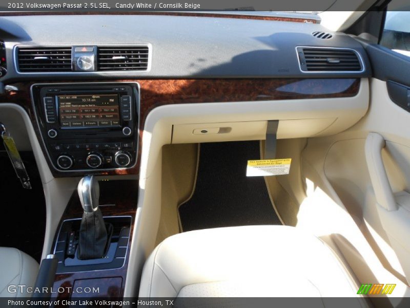 Candy White / Cornsilk Beige 2012 Volkswagen Passat 2.5L SEL