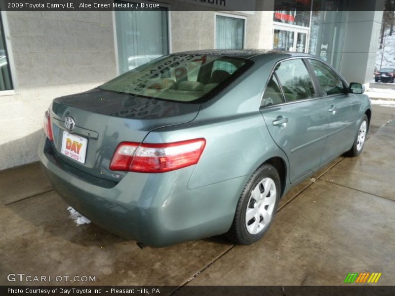 Aloe Green Metallic / Bisque 2009 Toyota Camry LE
