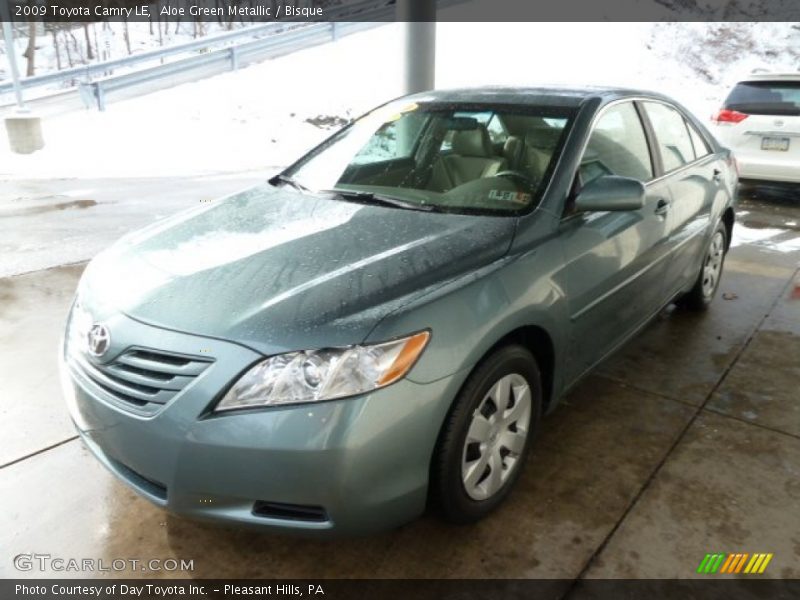 Aloe Green Metallic / Bisque 2009 Toyota Camry LE