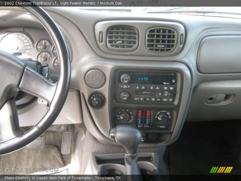 Light Pewter Metallic / Medium Oak 2002 Chevrolet TrailBlazer LT