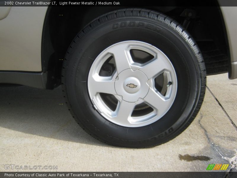 Light Pewter Metallic / Medium Oak 2002 Chevrolet TrailBlazer LT