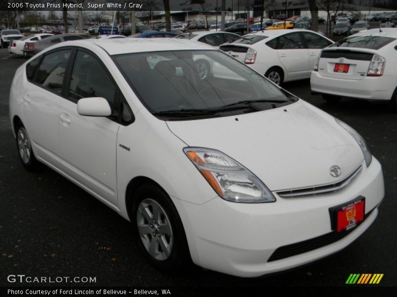 Super White / Gray 2006 Toyota Prius Hybrid