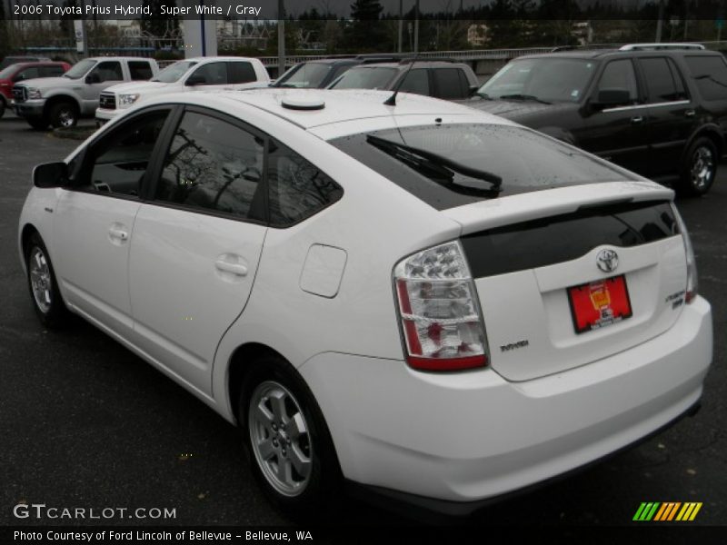 Super White / Gray 2006 Toyota Prius Hybrid