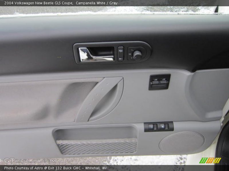 Campanella White / Gray 2004 Volkswagen New Beetle GLS Coupe