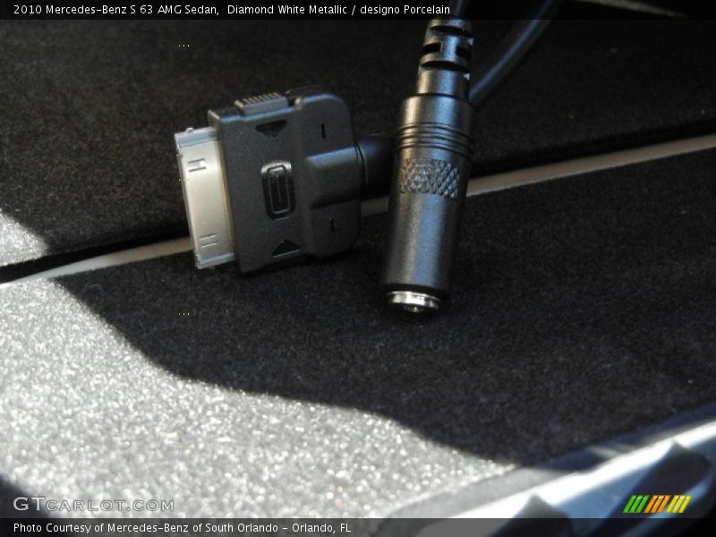Diamond White Metallic / designo Porcelain 2010 Mercedes-Benz S 63 AMG Sedan