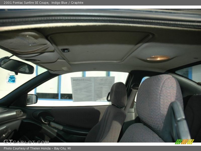 Indigo Blue / Graphite 2001 Pontiac Sunfire SE Coupe