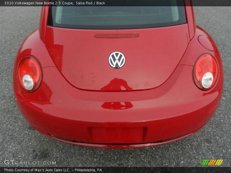 Salsa Red / Black 2010 Volkswagen New Beetle 2.5 Coupe