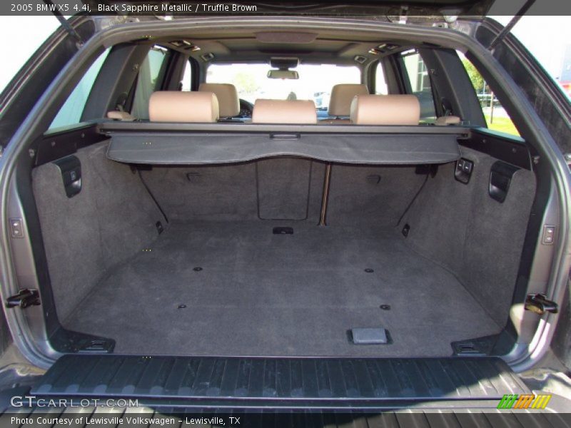  2005 X5 4.4i Trunk