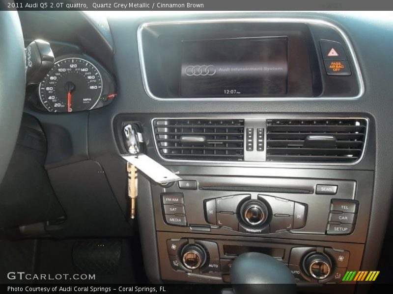 Quartz Grey Metallic / Cinnamon Brown 2011 Audi Q5 2.0T quattro