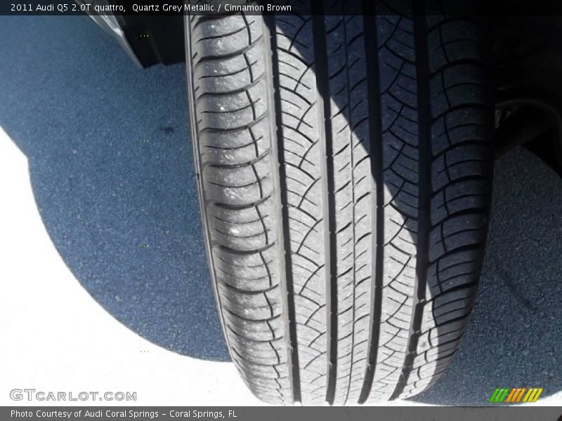 Quartz Grey Metallic / Cinnamon Brown 2011 Audi Q5 2.0T quattro