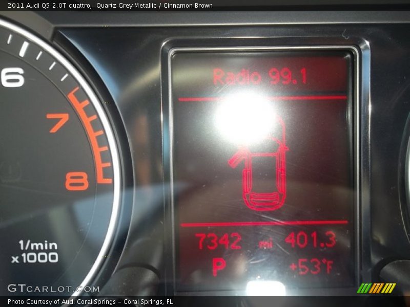 Quartz Grey Metallic / Cinnamon Brown 2011 Audi Q5 2.0T quattro