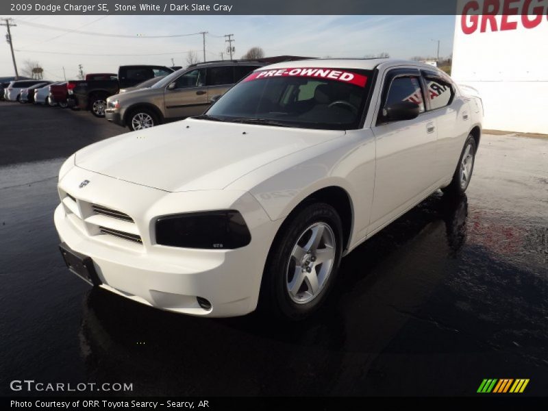 Stone White / Dark Slate Gray 2009 Dodge Charger SE