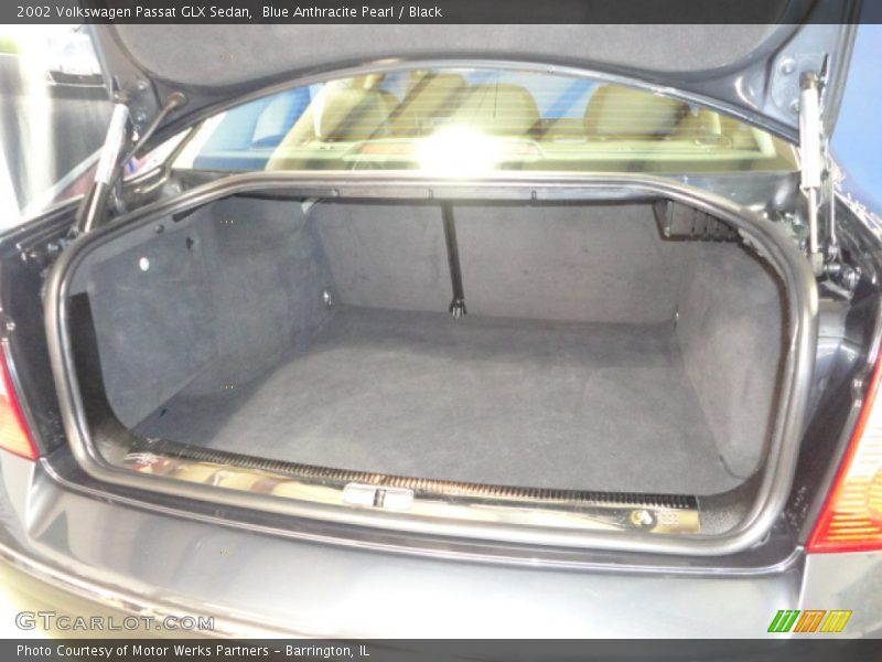 Blue Anthracite Pearl / Black 2002 Volkswagen Passat GLX Sedan