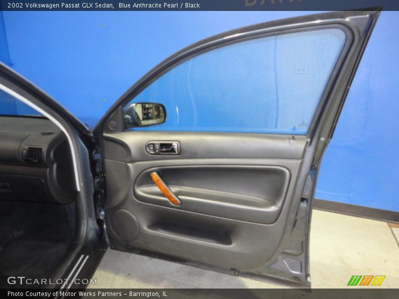 Blue Anthracite Pearl / Black 2002 Volkswagen Passat GLX Sedan