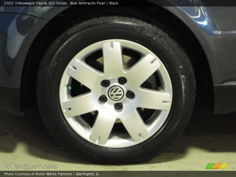 Blue Anthracite Pearl / Black 2002 Volkswagen Passat GLX Sedan