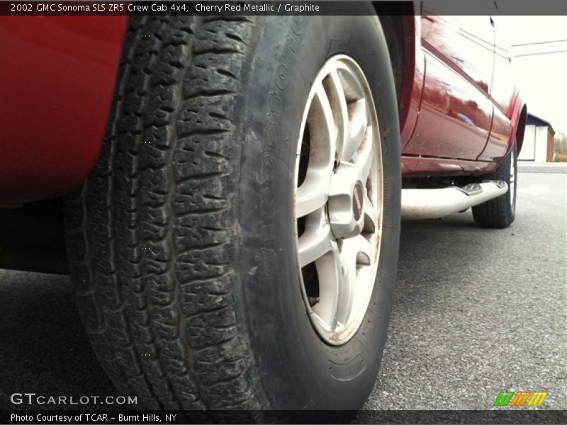 Cherry Red Metallic / Graphite 2002 GMC Sonoma SLS ZR5 Crew Cab 4x4