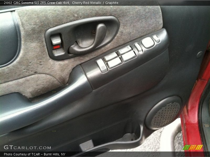 Cherry Red Metallic / Graphite 2002 GMC Sonoma SLS ZR5 Crew Cab 4x4