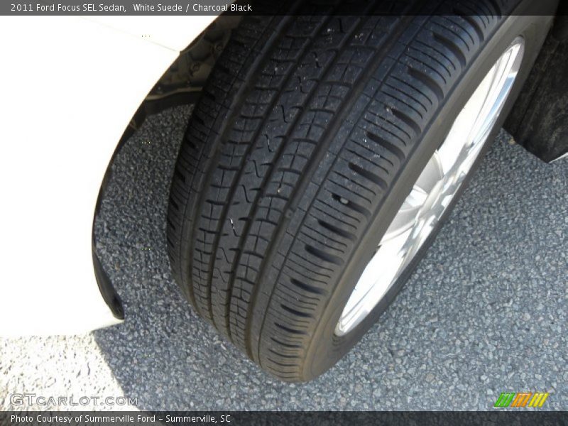 White Suede / Charcoal Black 2011 Ford Focus SEL Sedan