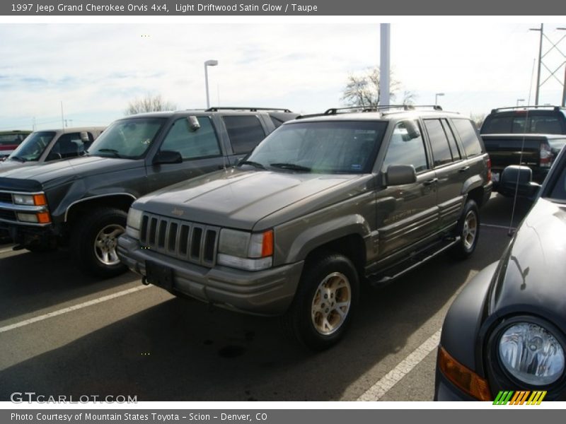 Light Driftwood Satin Glow / Taupe 1997 Jeep Grand Cherokee Orvis 4x4