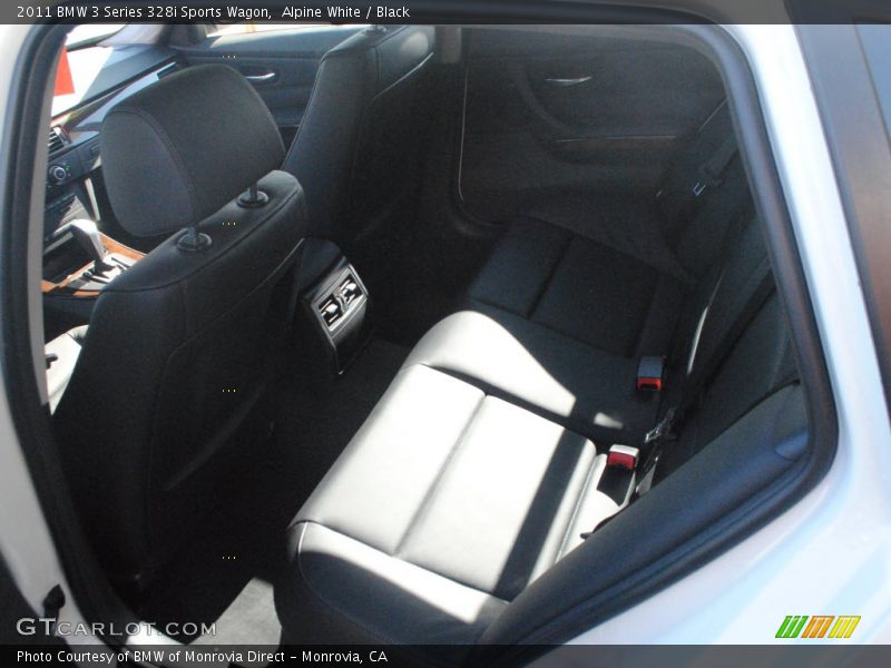 Alpine White / Black 2011 BMW 3 Series 328i Sports Wagon