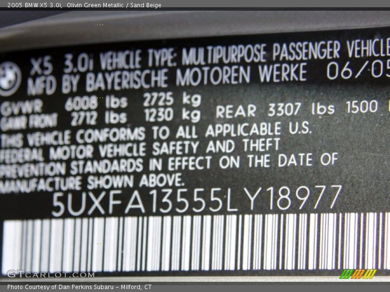 Olivin Green Metallic / Sand Beige 2005 BMW X5 3.0i