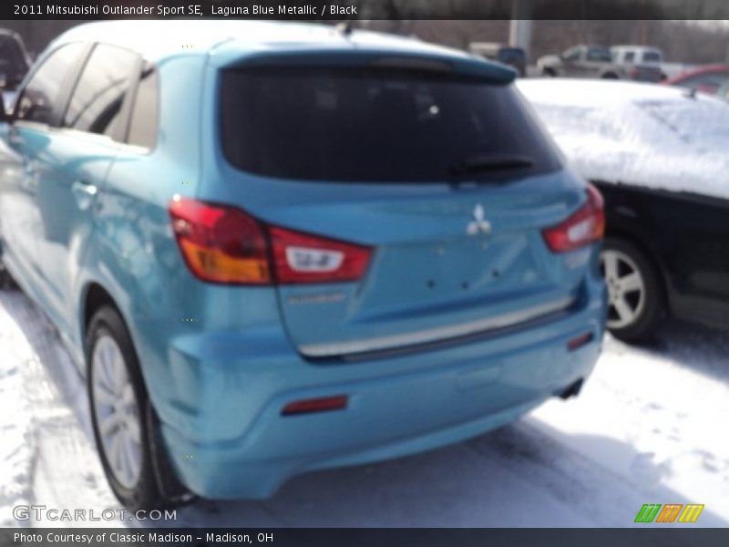 Laguna Blue Metallic / Black 2011 Mitsubishi Outlander Sport SE