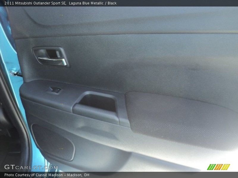 Laguna Blue Metallic / Black 2011 Mitsubishi Outlander Sport SE