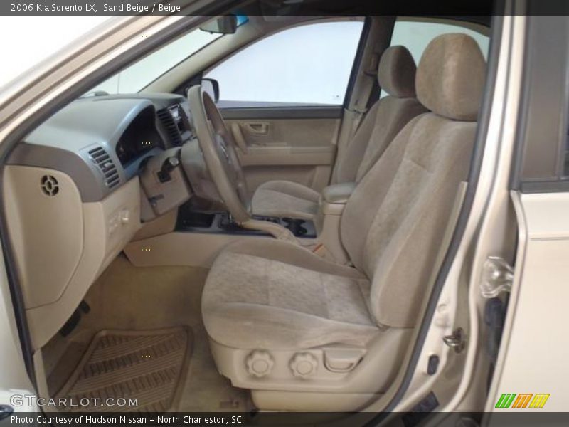 Sand Beige / Beige 2006 Kia Sorento LX