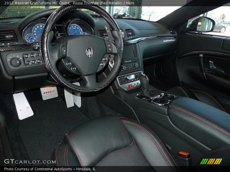  2012 GranTurismo MC Coupe Nero Interior