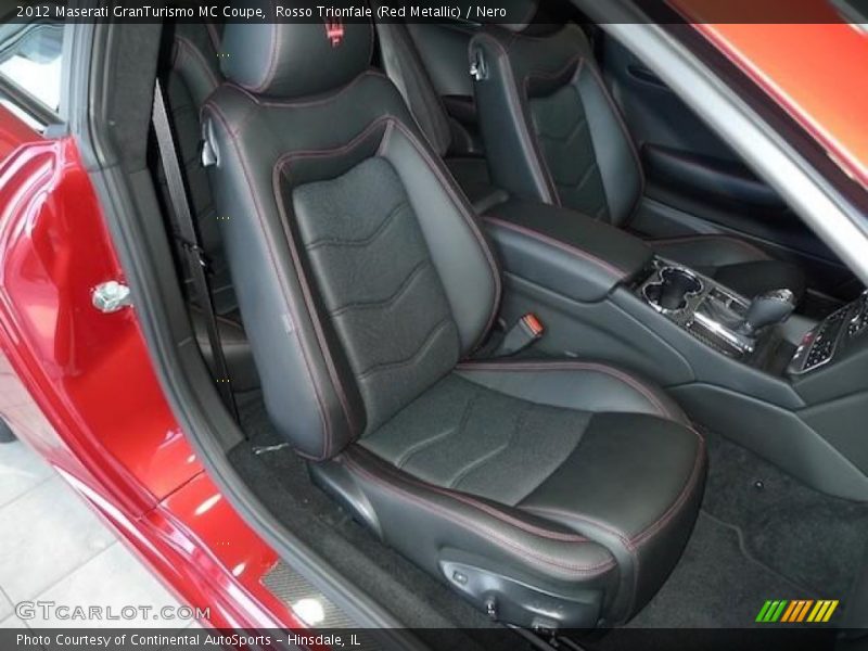  2012 GranTurismo MC Coupe Nero Interior