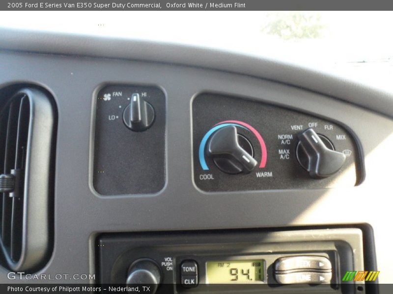 Oxford White / Medium Flint 2005 Ford E Series Van E350 Super Duty Commercial