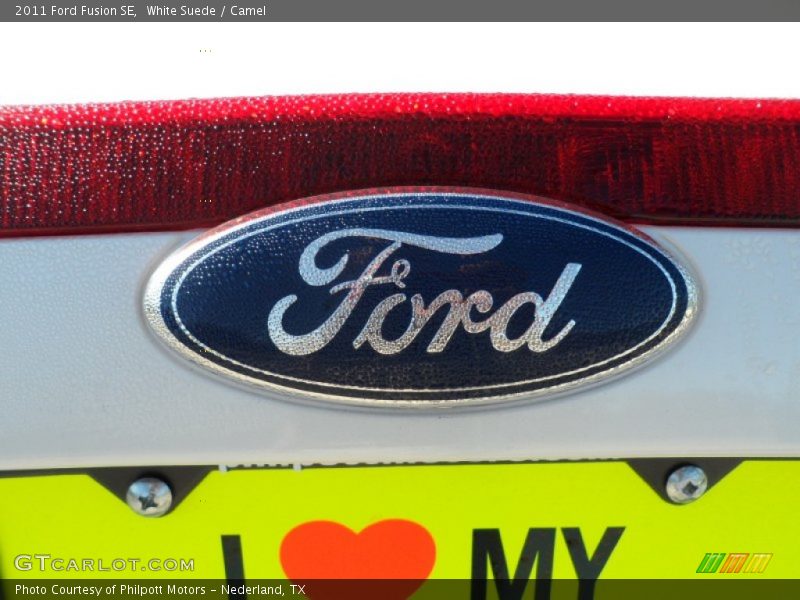White Suede / Camel 2011 Ford Fusion SE