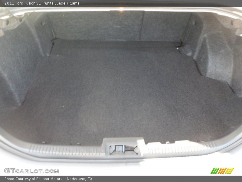 White Suede / Camel 2011 Ford Fusion SE