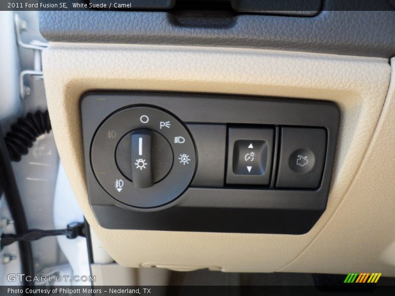 White Suede / Camel 2011 Ford Fusion SE