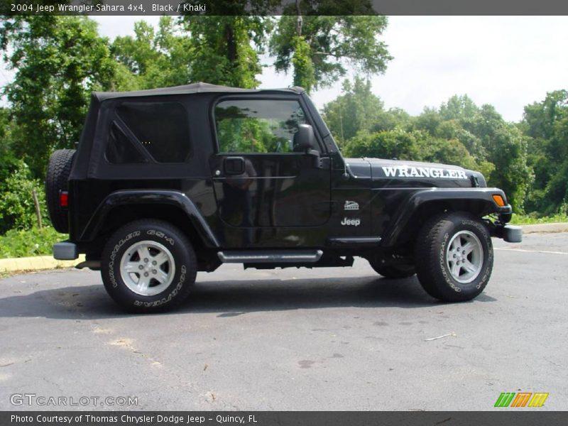 Black / Khaki 2004 Jeep Wrangler Sahara 4x4