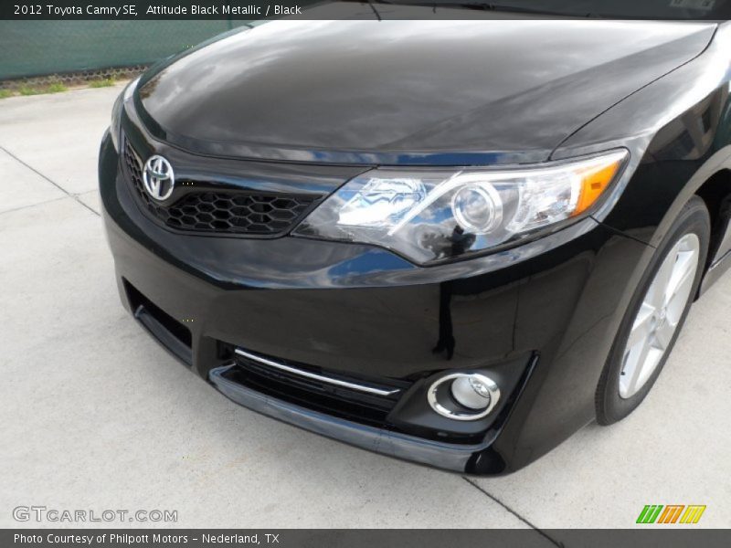 Attitude Black Metallic / Black 2012 Toyota Camry SE