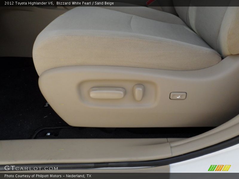 Blizzard White Pearl / Sand Beige 2012 Toyota Highlander V6