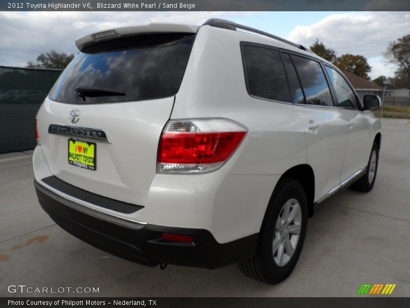 Blizzard White Pearl / Sand Beige 2012 Toyota Highlander V6