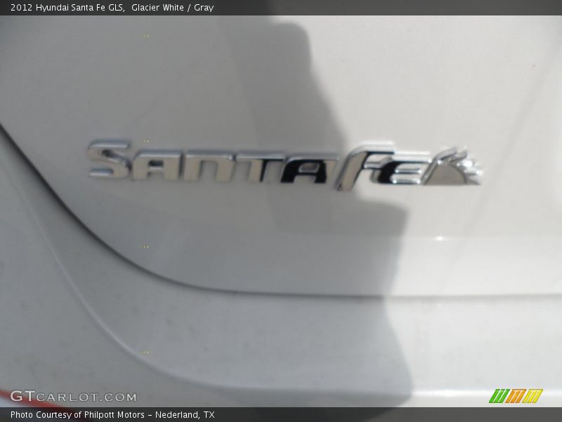 Glacier White / Gray 2012 Hyundai Santa Fe GLS