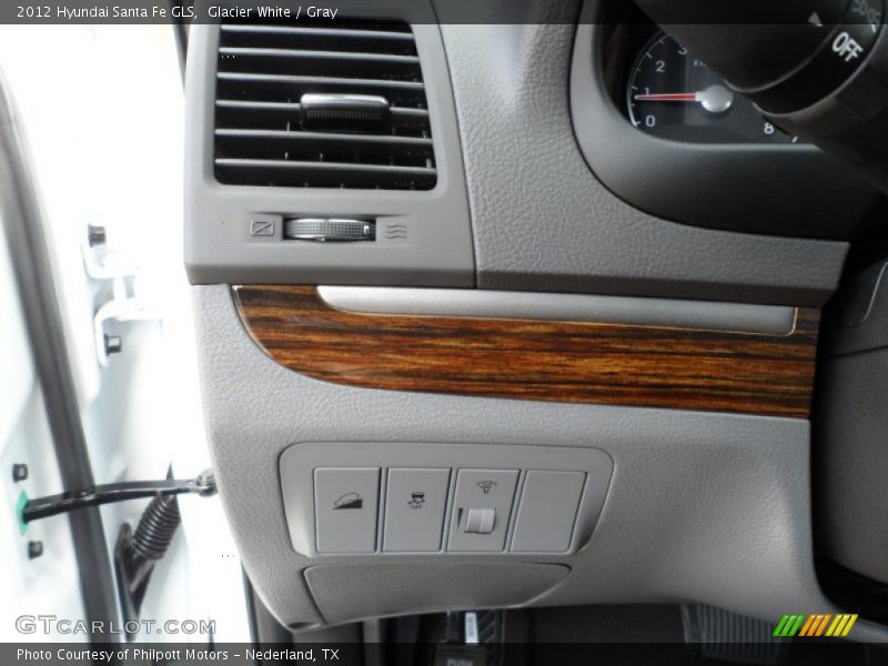 Glacier White / Gray 2012 Hyundai Santa Fe GLS