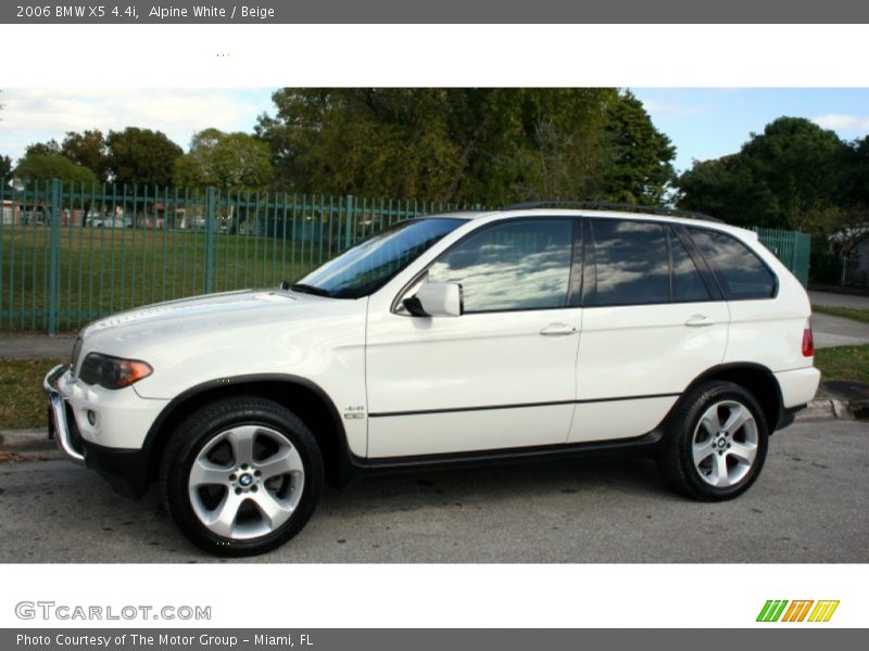 Alpine White / Beige 2006 BMW X5 4.4i
