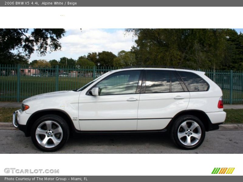 Alpine White / Beige 2006 BMW X5 4.4i