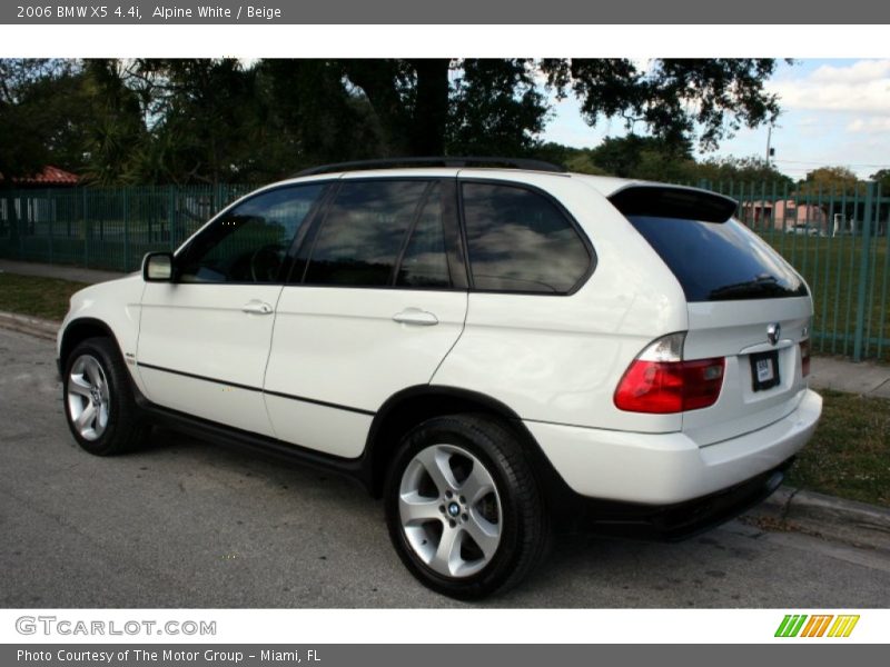 Alpine White / Beige 2006 BMW X5 4.4i