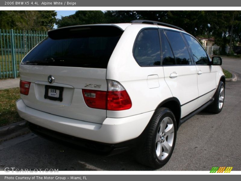 Alpine White / Beige 2006 BMW X5 4.4i