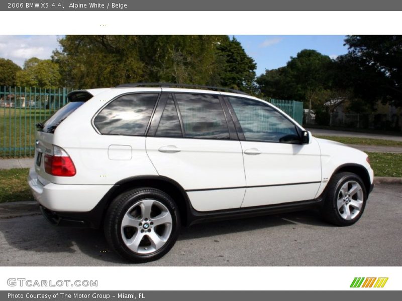 Alpine White / Beige 2006 BMW X5 4.4i