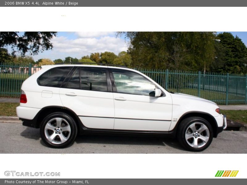 Alpine White / Beige 2006 BMW X5 4.4i