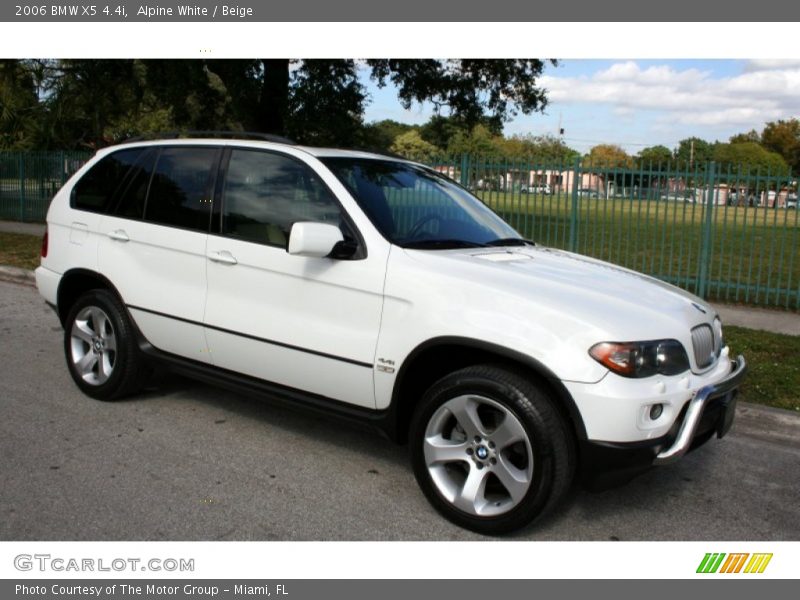 Alpine White / Beige 2006 BMW X5 4.4i
