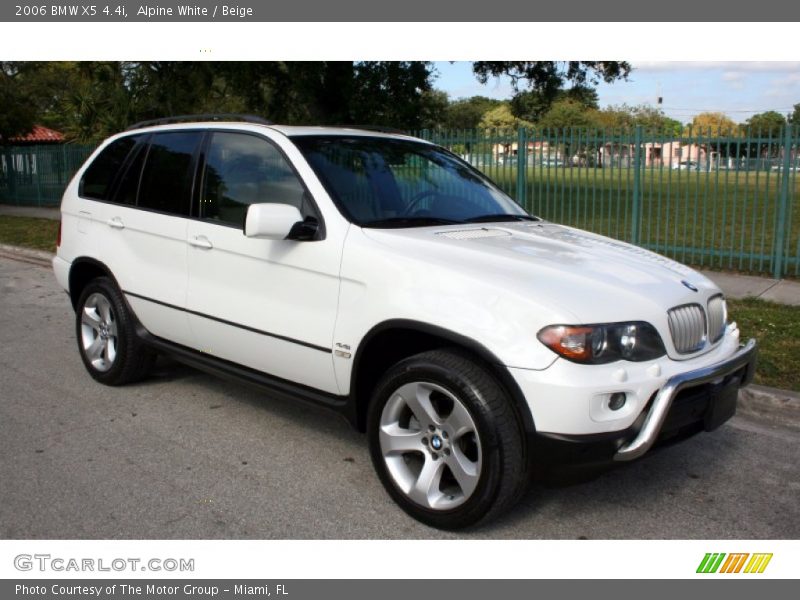 Alpine White / Beige 2006 BMW X5 4.4i