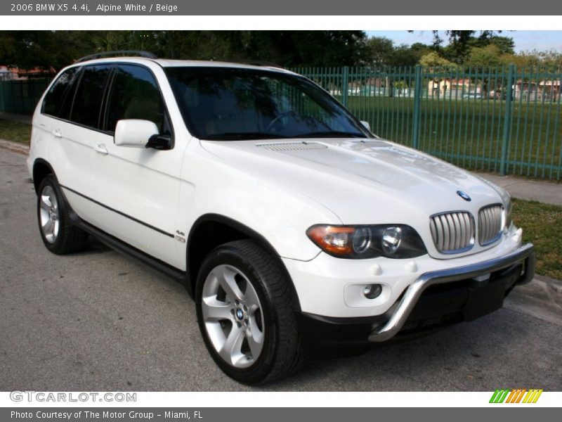 Alpine White / Beige 2006 BMW X5 4.4i